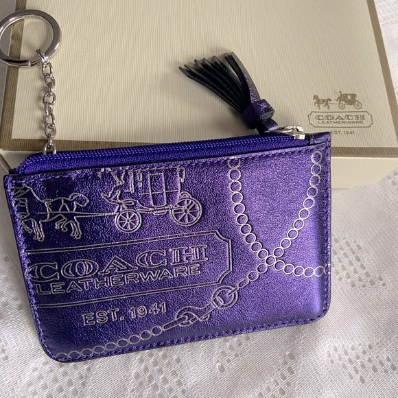 🔥COACH Vintage coin purse  Gifting 🎁 Classy Authentic ⭐️. Not from outlet - Picture 3 of 11